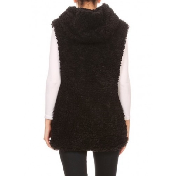PLUSH TEDDY FAUX FUR ZIP UP HOODIE VEST - Picture 4 of 7